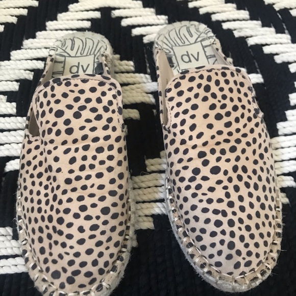 NWOT DOLCE VITA SLIP ON - Picture 3 of 4